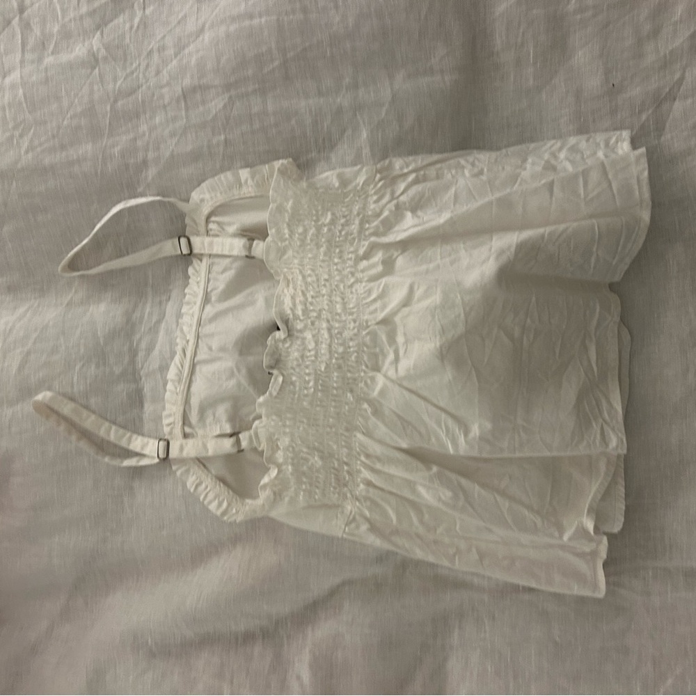 Brandy Ruffle Sleeveless Top - Picture 2 of 3